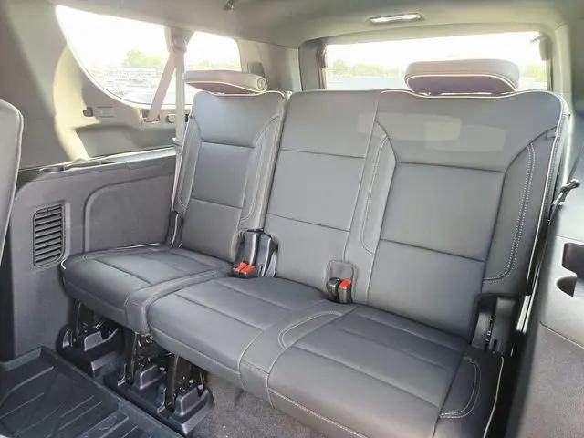 2026 Chevrolet Suburban Premier, 4WD