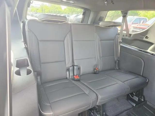 2026 Chevrolet Suburban Premier, 4WD