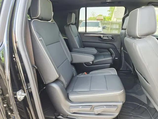 2026 Chevrolet Suburban Premier, 4WD