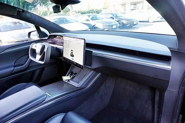 2022 Tesla Model X Plaid Tri Motor All-Wheel Drive
