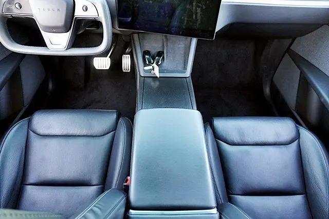 2022 Tesla Model X Plaid Tri Motor All-Wheel Drive