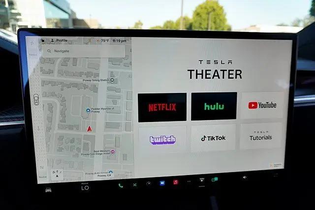2022 Tesla Model X Plaid Tri Motor All-Wheel Drive
