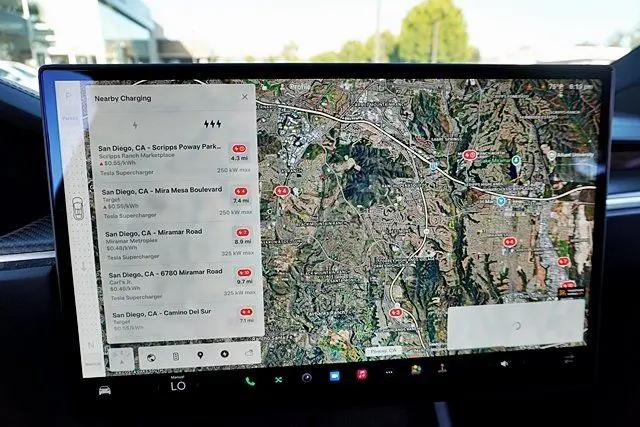 2022 Tesla Model X Plaid Tri Motor All-Wheel Drive