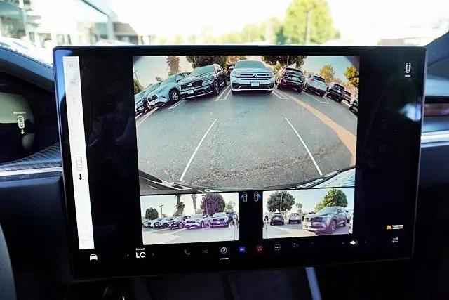 2022 Tesla Model X Plaid Tri Motor All-Wheel Drive