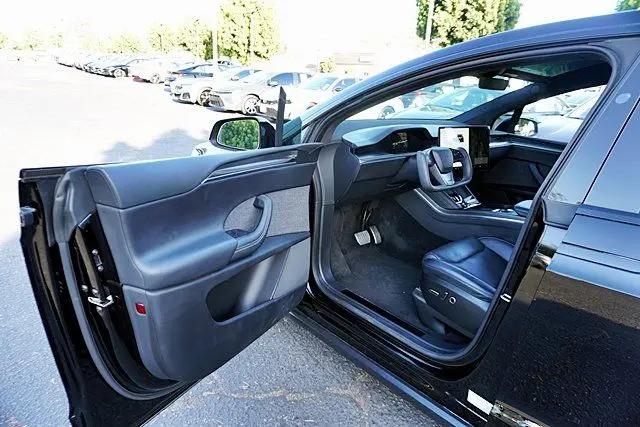 2022 Tesla Model X Plaid Tri Motor All-Wheel Drive