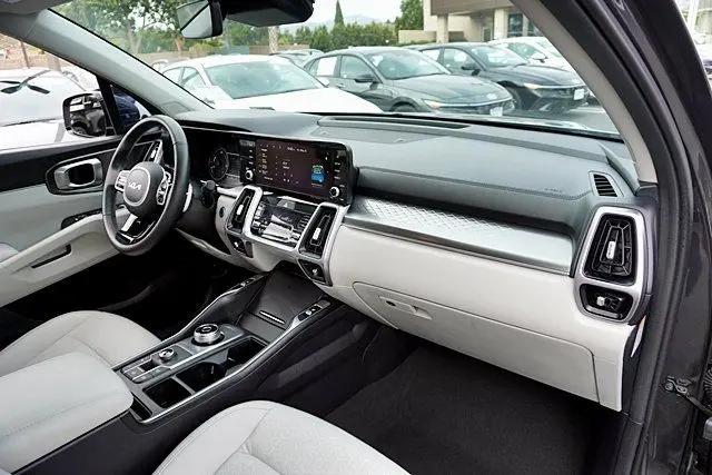 2023 Kia Sorento Hybrid EX