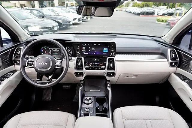 2023 Kia Sorento Hybrid EX