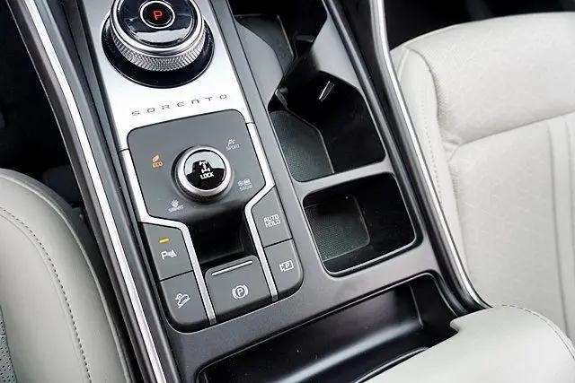 2023 Kia Sorento Hybrid EX