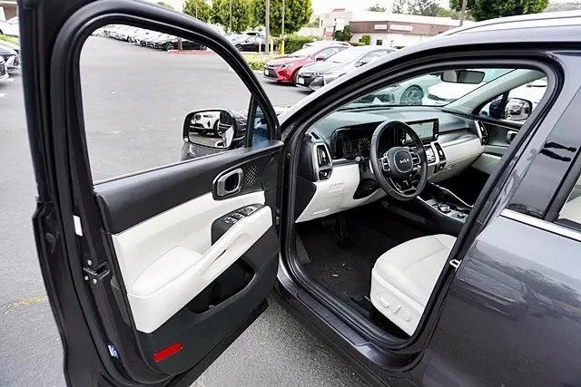 2023 Kia Sorento Hybrid EX