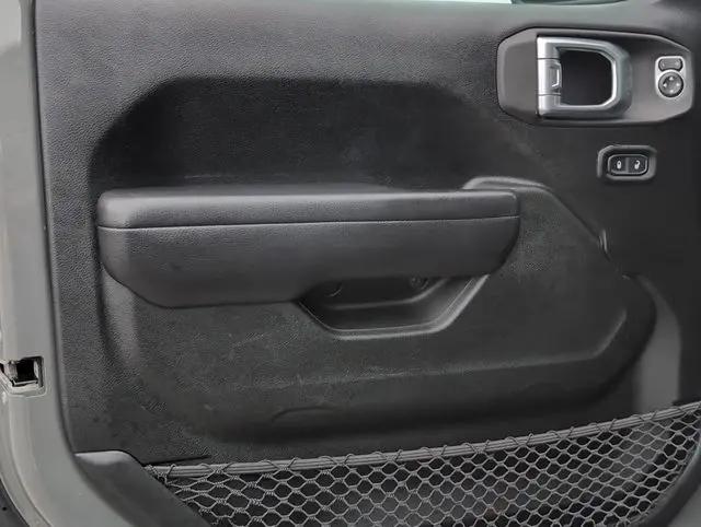 2020 Jeep Wrangler Sport S 4x4