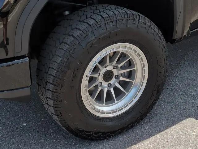 2024 GMC Sierra 1500 4WD Double Cab Standard Box Elevation with 3SB