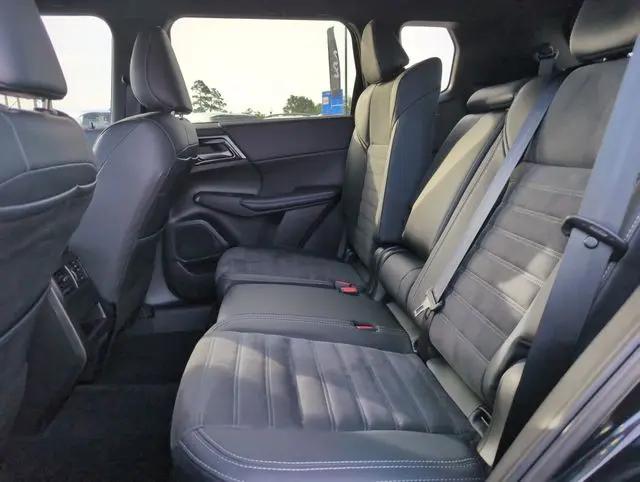 2024 Mitsubishi Outlander SE Black Edition S-AWC