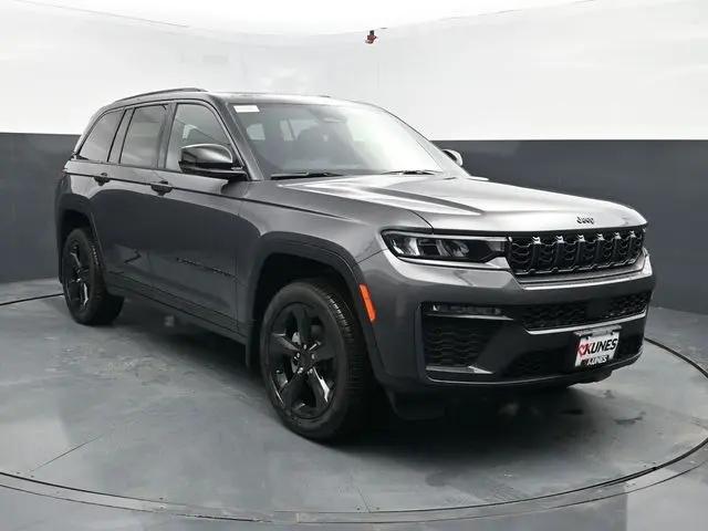 2026 Jeep Grand Cherokee Limited for sale in Sterling, IL