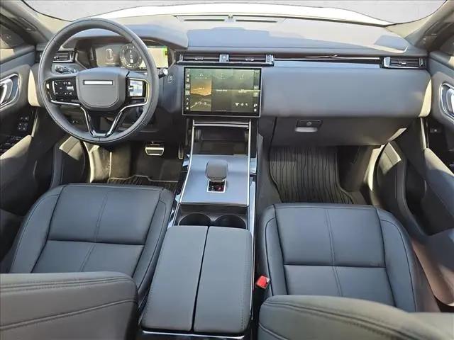 2026 Land Rover Range Rover Velar P250 Dynamic SE