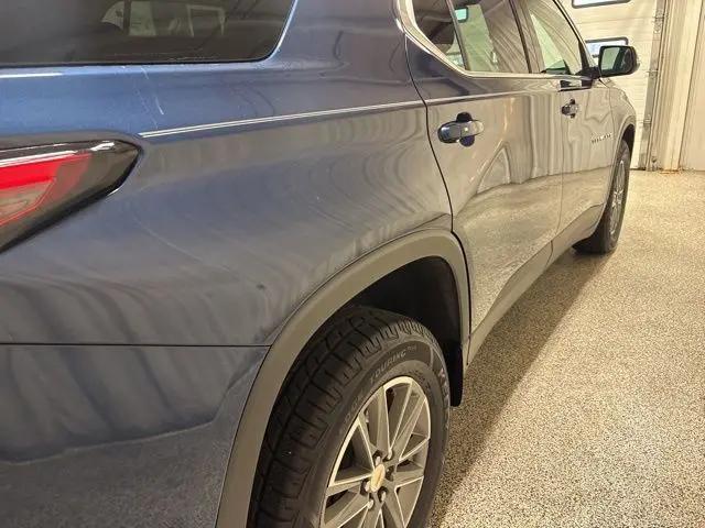 2023 Chevrolet Traverse FWD LT Cloth