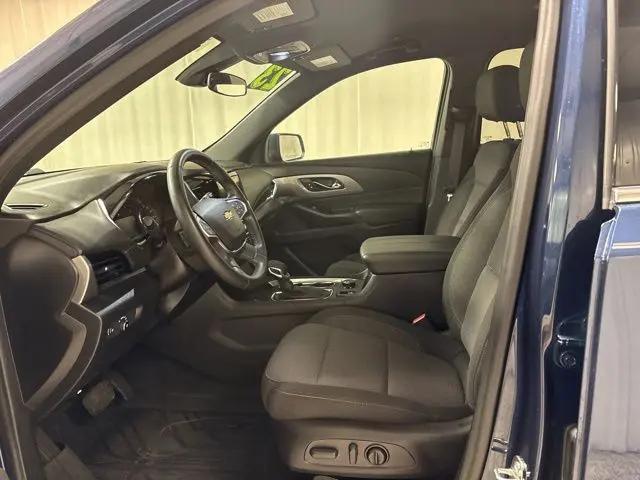 2023 Chevrolet Traverse FWD LT Cloth