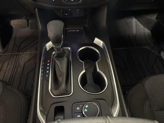 2023 Chevrolet Traverse FWD LT Cloth