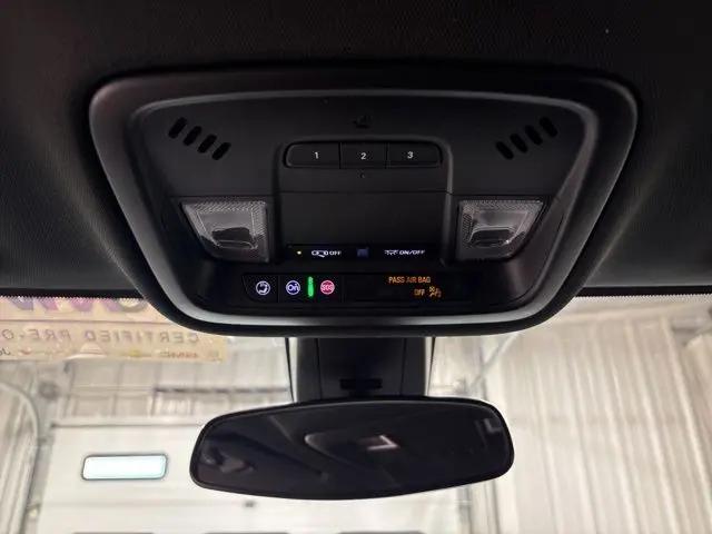 2023 Chevrolet Traverse FWD LT Cloth