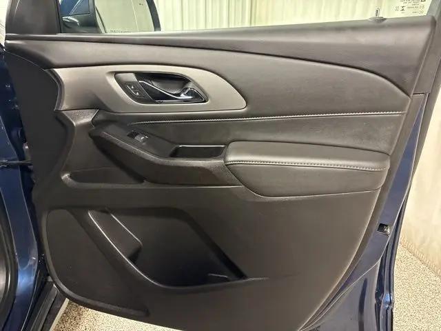 2023 Chevrolet Traverse FWD LT Cloth