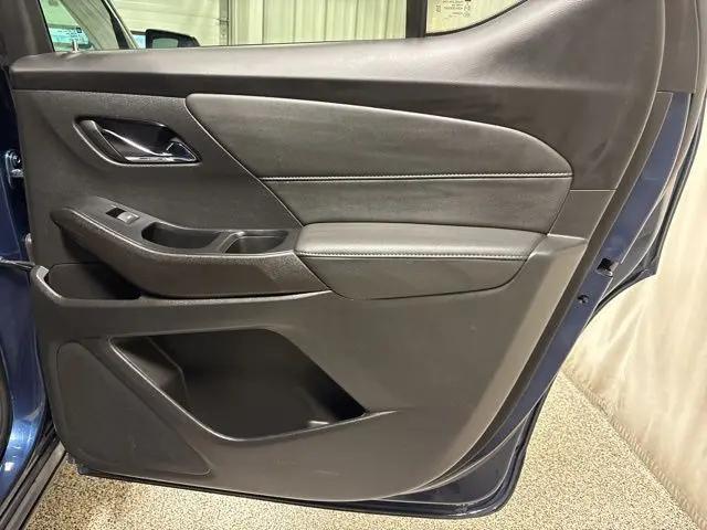 2023 Chevrolet Traverse FWD LT Cloth