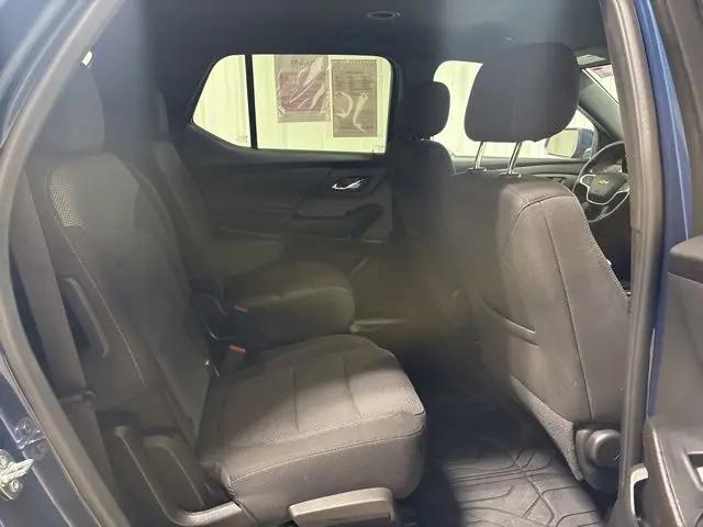 2023 Chevrolet Traverse FWD LT Cloth
