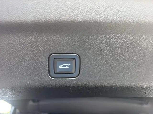 2023 Chevrolet Tahoe 4WD RST