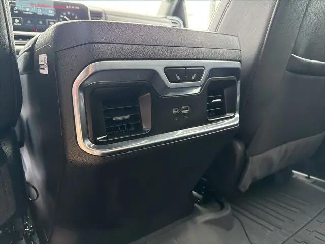 2025 GMC Sierra 2500HD 4WD Crew Cab Long Bed SLTv