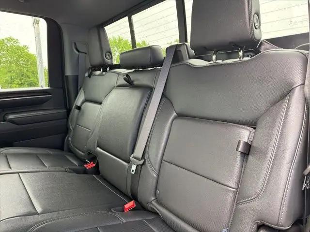 2025 GMC Sierra 2500HD 4WD Crew Cab Long Bed SLTv