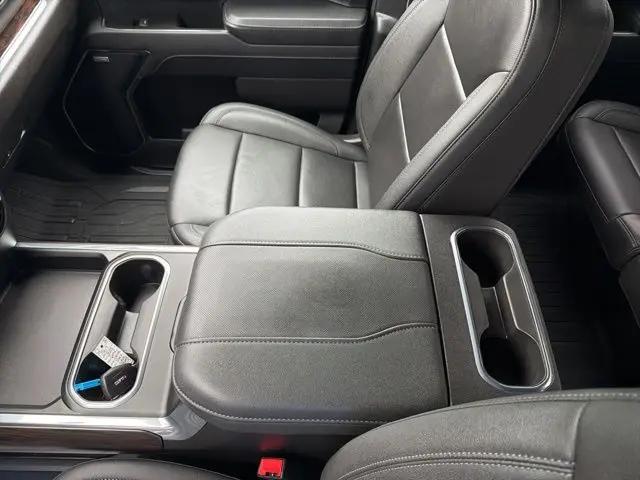 2025 GMC Sierra 2500HD 4WD Crew Cab Long Bed SLTv