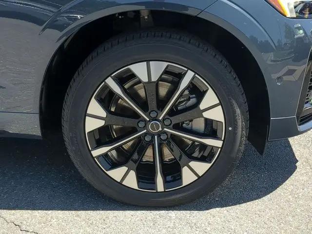 2026 Volvo XC60 Plug-In Hybrid Plus, T8 AWD Electric/Gasoline, Dark