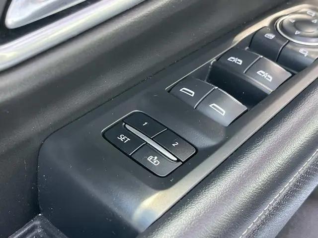 2021 Chevrolet Suburban 4WD Premier