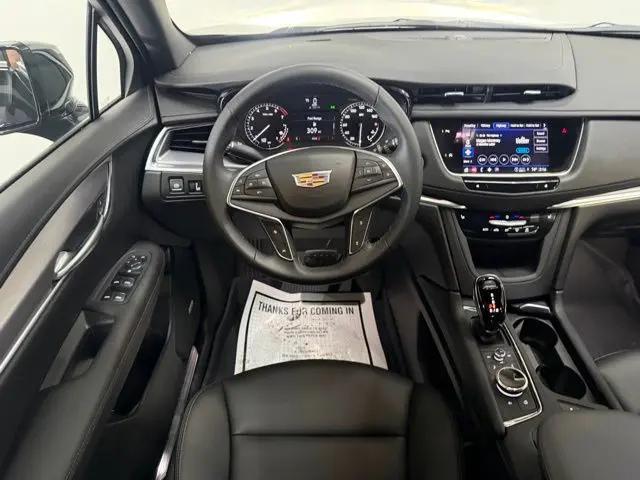 2025 Cadillac XT5 FWD Luxury