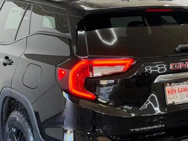 2022 GMC Terrain AWD AT4