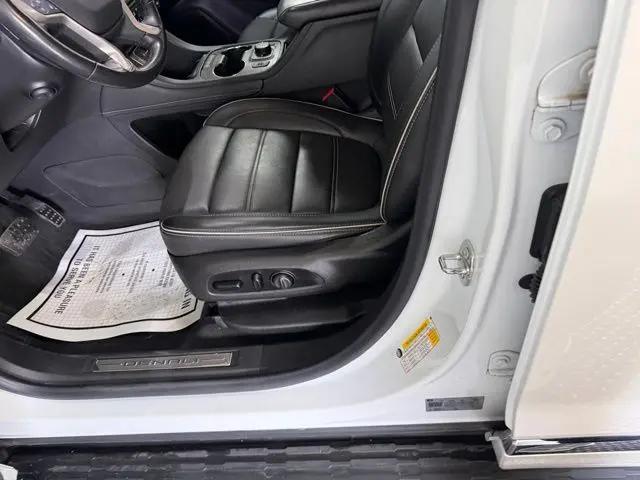 2021 GMC Acadia AWD Denali