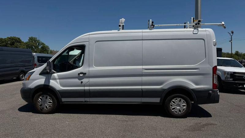 2017 Ford Transit Medium Roof w/Sliding Side Door w/LWB