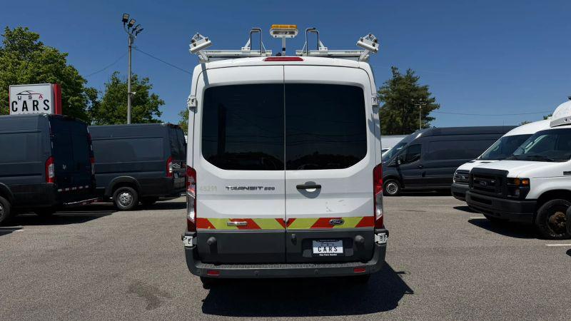 2017 Ford Transit Medium Roof w/Sliding Side Door w/LWB