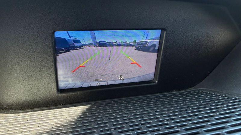 2017 Ford Transit Medium Roof w/Sliding Side Door w/LWB
