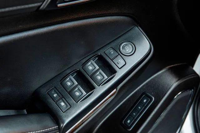 2020 Chevrolet Suburban 4WD LT