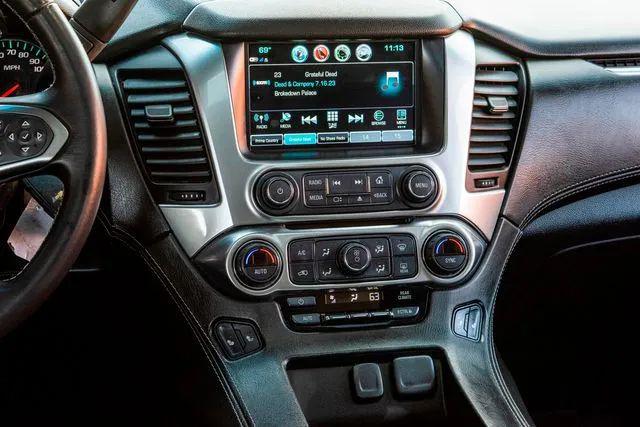 2020 Chevrolet Suburban 4WD LT