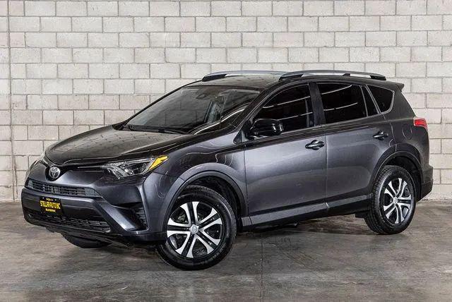 2017 Toyota RAV4 LE for sale in Van Nuys, CA