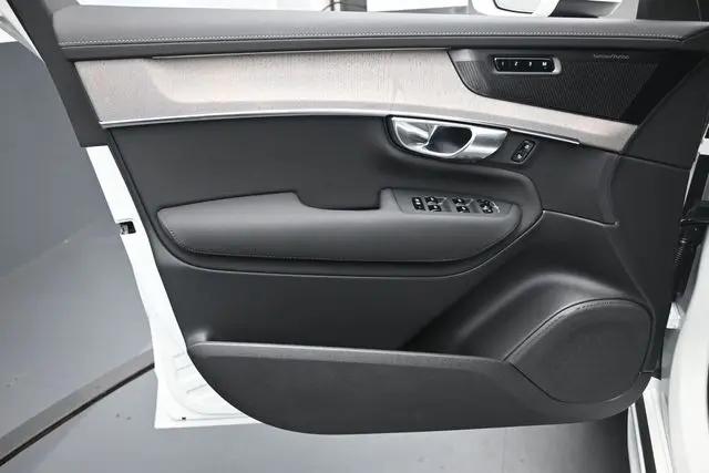 2026 Volvo XC90 Plug-In Hybrid Ultra, T8 AWD, Electric/Gasoline, Bright, 7 Seats