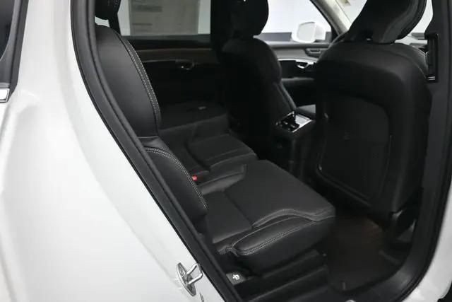 2026 Volvo XC90 Plug-In Hybrid Ultra, T8 AWD, Electric/Gasoline, Bright, 7 Seats