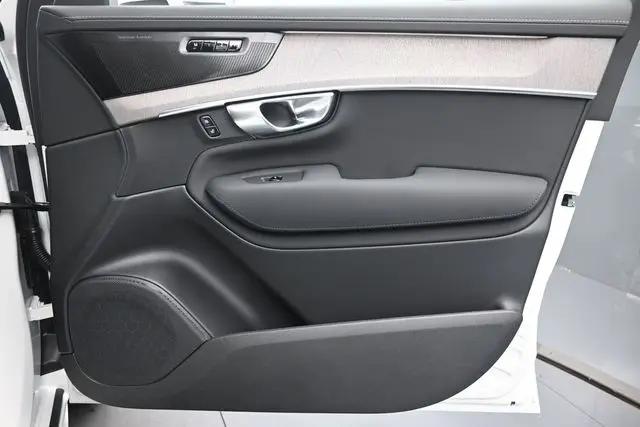 2026 Volvo XC90 Plug-In Hybrid Ultra, T8 AWD, Electric/Gasoline, Bright, 7 Seats