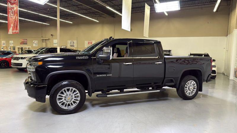 2023 Chevrolet Silverado 3500HD 4WD Crew Cab Standard Bed High Country