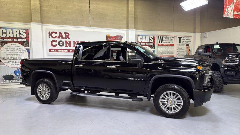 2023 Chevrolet Silverado 3500HD 4WD Crew Cab Standard Bed High Country