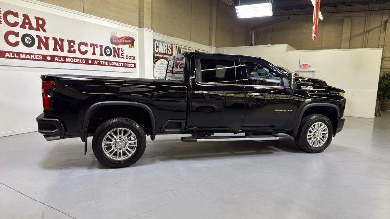 2023 Chevrolet Silverado 3500HD 4WD Crew Cab Standard Bed High Country