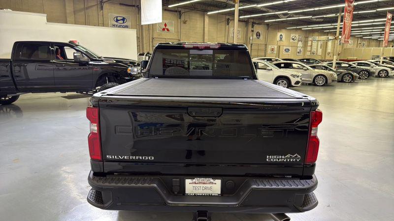 2023 Chevrolet Silverado 3500HD 4WD Crew Cab Standard Bed High Country