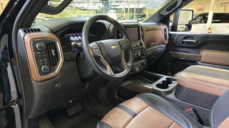 2023 Chevrolet Silverado 3500HD 4WD Crew Cab Standard Bed High Country