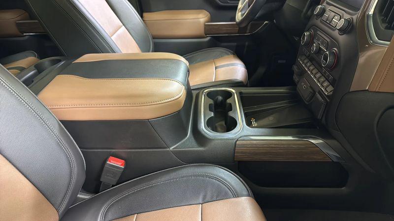 2023 Chevrolet Silverado 3500HD 4WD Crew Cab Standard Bed High Country