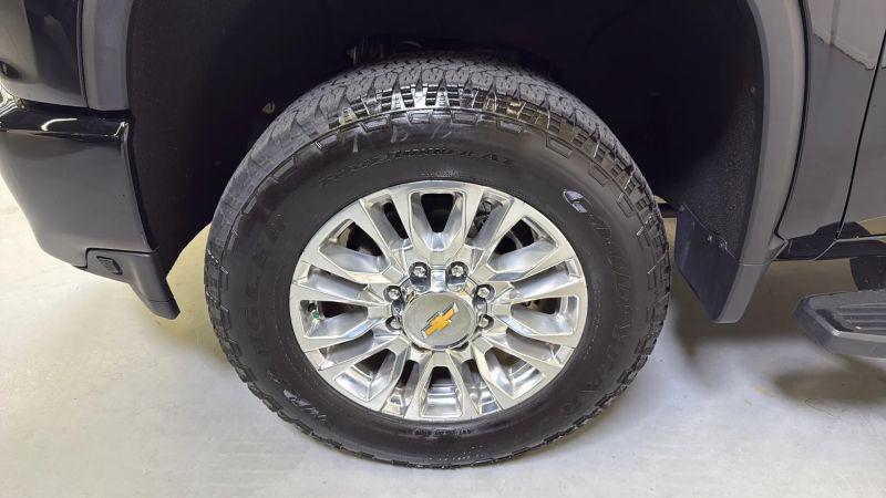 2023 Chevrolet Silverado 3500HD 4WD Crew Cab Standard Bed High Country